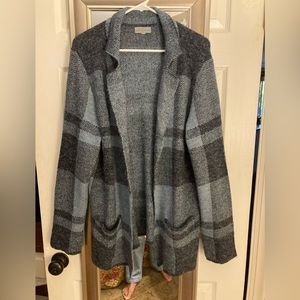 Shades of Blue mid thigh length sweater. Size Large